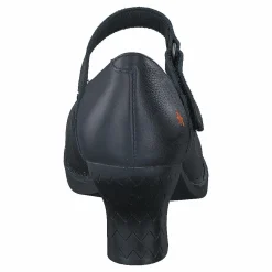 933 Harlem Black