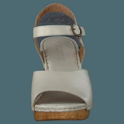 Amelia Offwhite