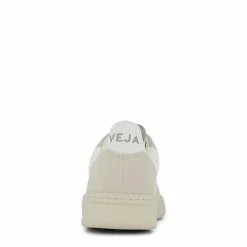 V-10 White Natural Pierre